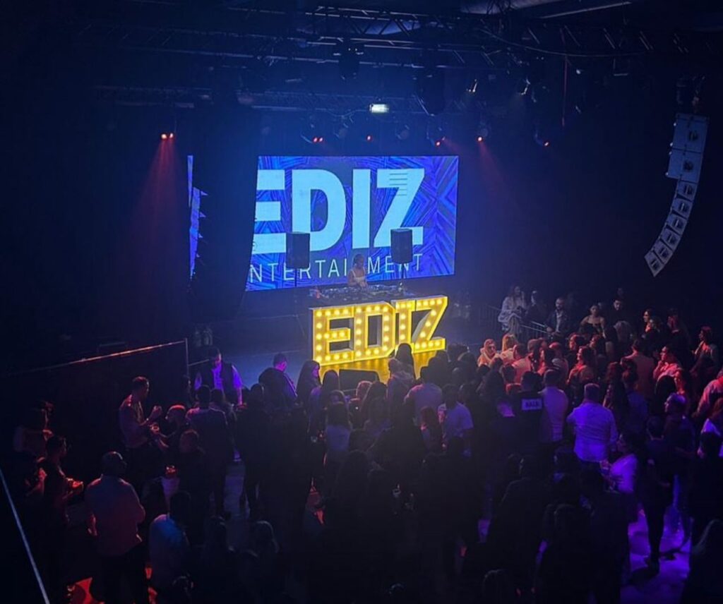 EDIZ feest met lichtletters